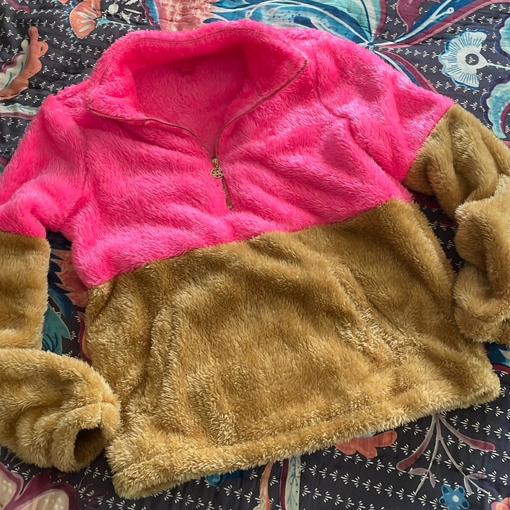 FEMININE girly cute pink and brown cozy classic Lilly Pulitzer Sherpa XS 💋